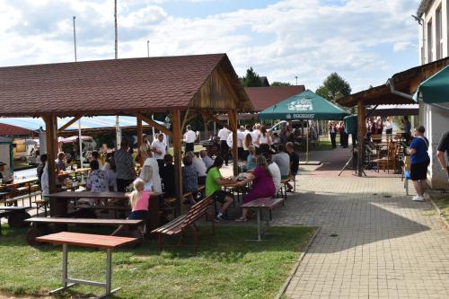 17.8.2025 - POSEZENÍ U SOKOLOVNY